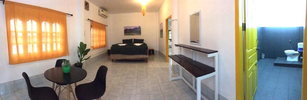 Bamboo Hostel Thakhek Exterior photo